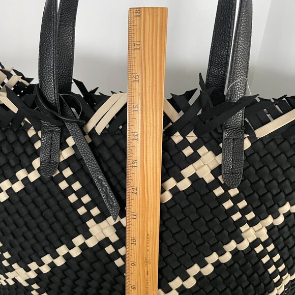 JUST REDUCED! NWT NAGHEDI Bahama Travel Large Travel Tote - Picture 10 of 14